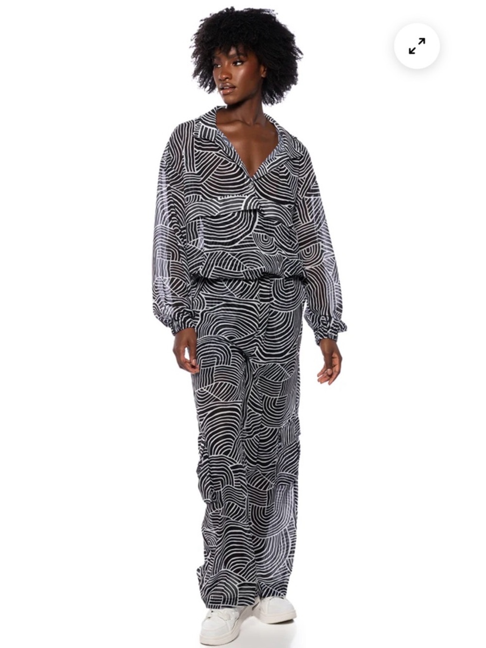 AKIRA Never Ending Hills Wide Leg Cargo Pants SIZE: SMALL - Picture 5 of 15